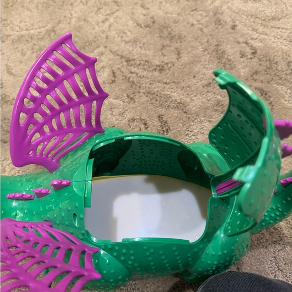 Disney Elliott Popcorn Dragon basket - Picture 2 of 3